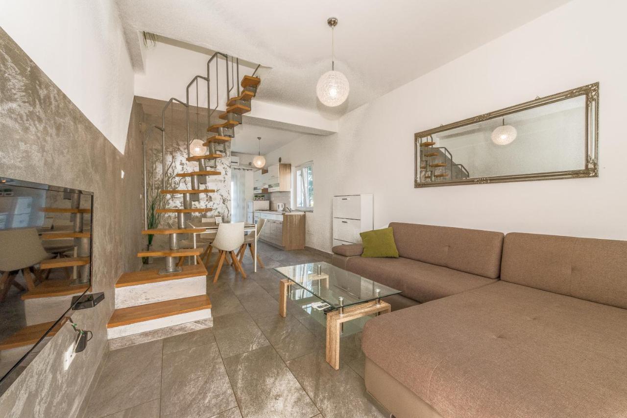 Apartments Stars 扎达尔 外观 照片